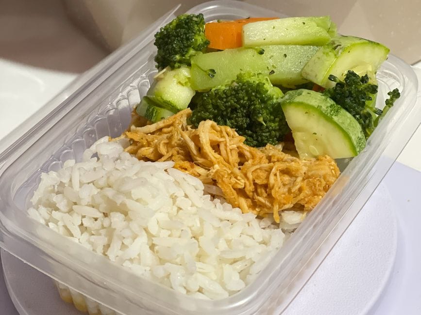 Arroz caldoso de pollo y verduras para los días de frío